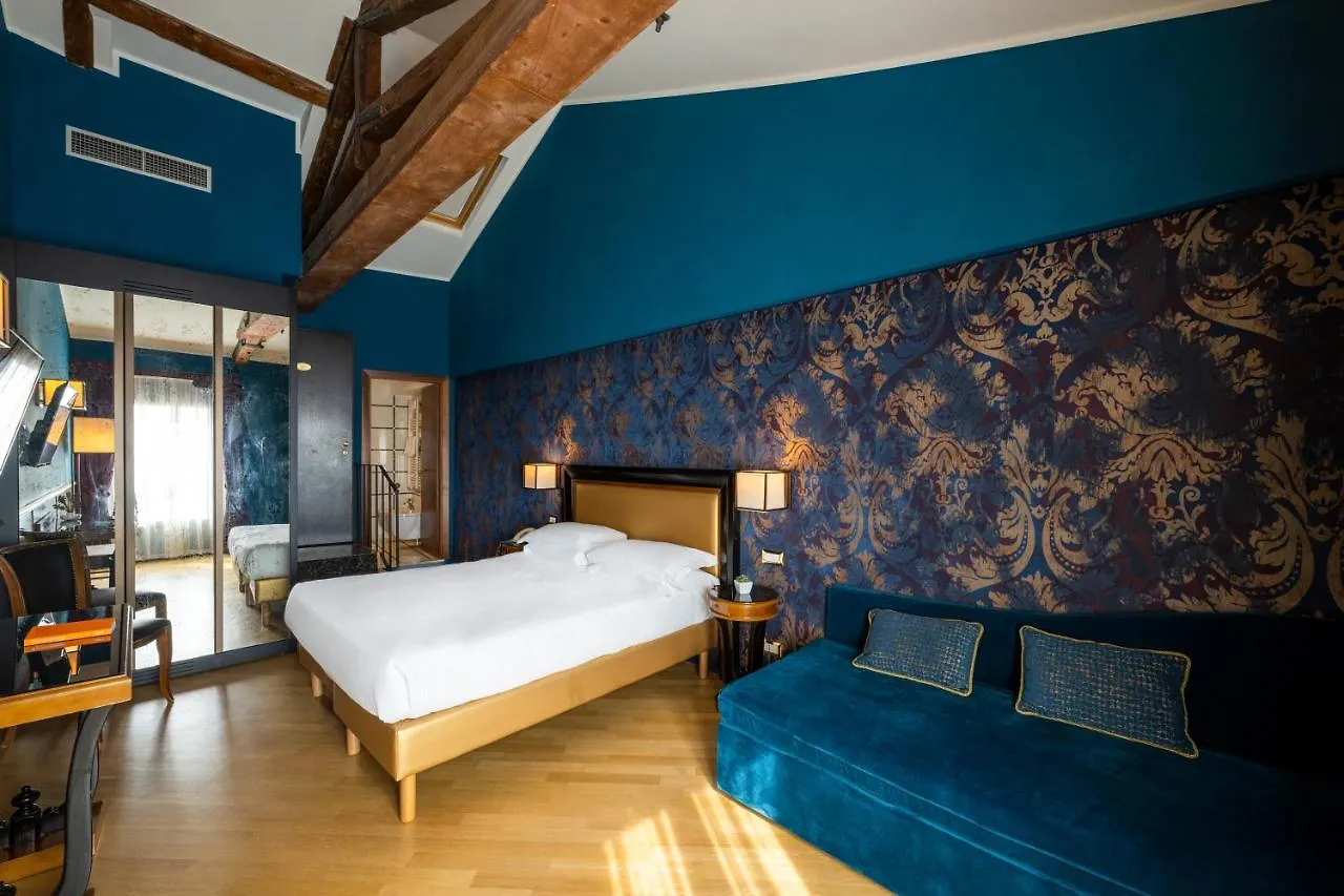 Hotel Paganelli Venice Italy