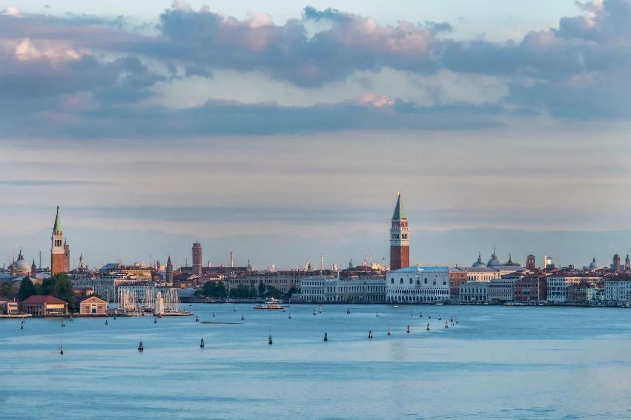 Hotel Paganelli Venice 3*,