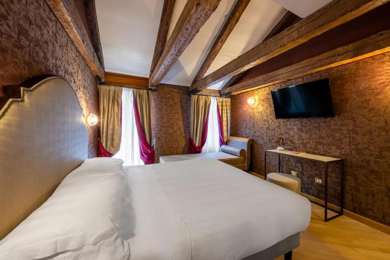 Hotel Paganelli Βενετία 3*,
