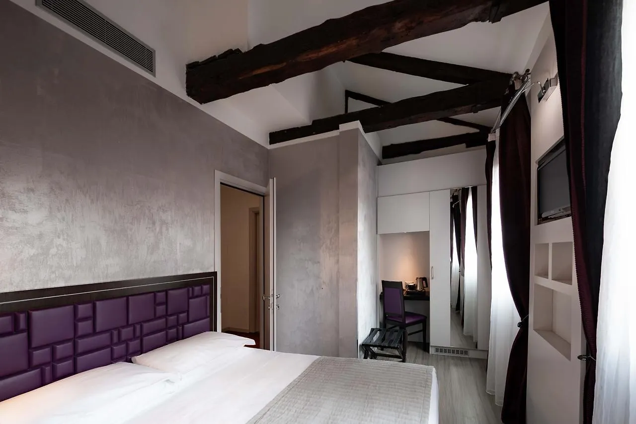***  Hotel Paganelli Venedik İtalya